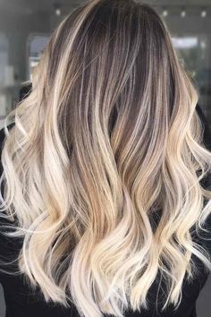 Balayage Hair in 2024: Best Ideas to Go For Neutral Blonde Balayage, Lived In Blonde Hair, Lived In Blonde Balayage, Hair Colors For Fall, Blonde Inspiration, Dark Blonde Balayage, Fall Blonde Hair Color, Blonde Hair Colors, Balayage Blond