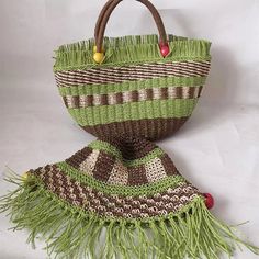 TAVIMART - Fashion Striped Tassel Straw Women Hanbbags Designer Paper Woven Basket Bag Handmade Summer Beach Tote Bags Bali Purses Size:length 26cm*height 20cm Straw Crafts, Designer Paper, Woven Basket, Basket Bag, Bag Handmade, Beach Tote Bags, Beach Tote, Handmade Bags, Paper Design