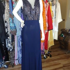 Gorgeous Sequin Top, Long Flowing Maxi Bottom, Brand New Size 10, Nw Nightway Evening Gown! Who Let The Stars Out! Dresses Evening, Sequin Top, Evening Gown, Evening Gowns, Evening Dresses, Sequin, Color Blue, Blue Color, Size 10