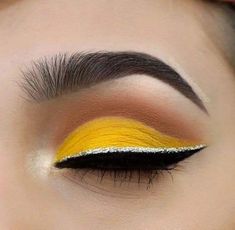 Yellow Eye Makeup, Make Up Designs, Maquillage On Fleek, Yellow Makeup, Givenchy Beauty, Trendy Eyeshadow, Yellow Eyeshadow, Makeup Sephora, Bridal Eye Makeup