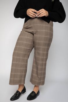 Perfectly polished plaid pants styled in a modern wide-leg cut are tailored from super stretchy woven fabric for ultimate comfort. Bit Loafers, Karen Kane, Brown Plaid, Plaid Pants, Pants Design, Slingback Pump, Cropped Pants, Fashion Pants, Woven Fabric