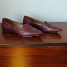 Giorgio Armani Women's Leather Pointed Toe Slip On Smoking Slipper Flat. Euc. Size 39.5 Brand: Giorgio Armani Milan Size: 39.5 Color(S): Burgundy/Wine/Reddish Brown Material: Leather Upper Condition: Excellent Used Condition, With Minor Signs Of Wear. Please See Photos For Details. Fyi All Items From My Closet Come From A Non-Smoking, Temperature Controlled, But Cat-Friendly Home. I'm A Private Seller Whose Appreciation For Style Is Larger Than Her Closet. Please Note All Items Sold As Is. Armani Women, Her Closet, Burgundy Wine, Reddish Brown, Cat Friendly, Giorgio Armani, Flat Shoes Women, Loafer Flats, Leather Women