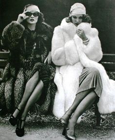 20s Aesthetic, 1920s Aesthetic, Vogue Vintage, Marie Claire Magazine, Fur Coat Vintage, Look Retro, 20s Fashion, Neue Outfits, Vintage Glam