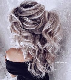 Color Hairstyles, Gorgeous Hair Color, Blending Gray Hair, Finding Inspiration, Half Updo, Long Blonde, Loose Hairstyles, Best Of Both Worlds, Half Up Half Down