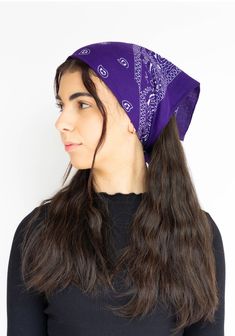 These cute Bandana “kerchief” scarves make the perfect accessory! This style is so current and chic! Plus it keeps the hair out of you face! Donnie Cosplay, Purple Bandana, Folk Punk, Cute Bandana, Bandana Girl, Head Scarves, Small Scarf, Stylish Scarves, Photoshoot Idea