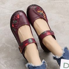 Oxford Shoes For Women, Red Shoes Flats, Girls Loafers, Hiking Wear, Purple Flats, Purple Sandals, Loafer Shoes Women, Leather Loafer Shoes, Women Flats