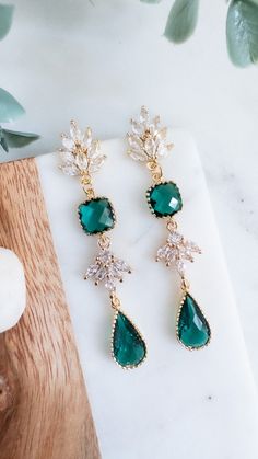 Emerald Green Statement Earrings Vintage Style Victorian Jewelry Art Nouveau Leaf Crystal Drop Earrings Green Gold Wedding Guest Jewelry - Etsy Unique Bridal Earrings, Statement Wedding Jewelry, Green Statement Earrings, Green Gold Weddings, Bridal Statement Earrings, Art Nouveau Jewelry, Crystal Drop Earrings, Crystal Drop, Victorian Jewelry