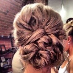 blog hair makeup updo Top Wedding Hair & Makeup Ideas From Pinterest @Bryce Smith bridesmaid hair? Beautiful Hairstyle, Hoco Hairstyles, Tight Curls, Low Bun, Fancy Hairstyles, Wedding Updo, Wedding Hair And Makeup, Hair Dos, Copic