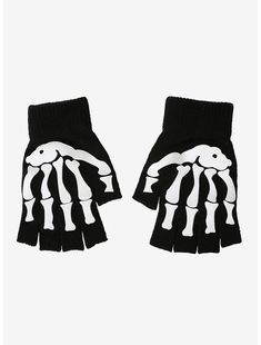 Black Fingerless Gloves, Alt Aesthetic, Classic Halloween Costumes, Png Clothes, Emo Outfits, Emo Scene, Swaggy Outfits, Fairy Grunge, Mode Inspo