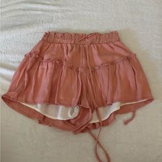 Brand New Altered State Skort. Pretty Peachy Color Cute Solid Color Spring Bottoms, Cute Solid Color Shorts For Spring, Cute Shorts For Spring, Cute Summer Bottoms With Pockets, Casual Summer Shorts With Ruffles, Cute Summer Bottoms For Day Out, Casual Cotton Ruffle Shorts, Casual Ruffled Shorts For Summer, Casual Ruffled Shorts