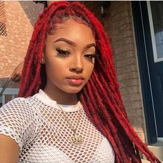 Colorful Feed, Red Dreadlocks, Braids With Shaved Sides, Braids Twist, Dutch Braid Hairstyles, Shaved Side Hairstyles, Beautiful Dreadlocks, Dreads Styles