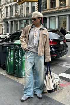 Carhartt Mens Streetwear, Nyc Winter Streetwear, Nyc Fashion Men, New York Street Wear Men, Nyc Outfits Men, Carhartt Outfit Men, Fashion Mfs, Nyc Outfits Winter