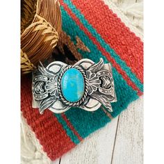 New Without Tags * Lot : No * Brand : Native American * Ethnic Regional Style : Native American * Jewelry Type : Bracelets * Type : Bracelet * Color : Blue * Base Metal : Sterling Silver * Style : Cuff * Tribal Affiliation : Navajo * Main Stone : Turquoise Navajo Turquoise And Sterling Silver Horse Cuff Bracelet. Gorgeous Craftsmanship! Cuff Has An Inside Circumference Of 5 7/8 Inches With A 1 1/8 Inch Gap. Width Is 1 3/8 Inches. Signed By The Artist Kevin Billah And Stamped Sterling. Such A Pre Handmade Turquoise Western Cuff Bracelet, Turquoise Concho Bohemian Cuff Bracelet, Bohemian Turquoise Concho Cuff Bracelet, Bohemian Turquoise Cuff Bracelet With Concho, Turquoise Bohemian Cuff Bracelet With Concho, Native American Jewelry Navajo, Silver Horse, Navajo Turquoise, Silver Style