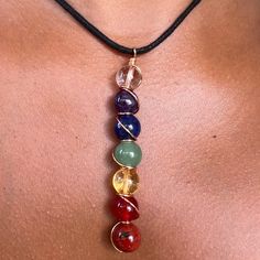 Chakra Necklace - Soulfulvibesco Jewelry Self Made, Crystal Chain Necklace, Beaded Jewelry Crystal, How To Make Crystal Jewelry, Crystal Beads Necklace Design, Easy Beaded Jewelry, Self Made Jewelry, Wired Necklaces, Wire Jewelry Necklaces