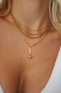 Details: 18K Gold plated Stainless Steel Water Resistant Sizing: Length of necklace: approx. 17 - 19 inches Adjustable length Necklace Design, Glamorous Style, Necklace Chain Lengths, Body Chain Jewelry, Necklace Online, Chain Jewelry, Gold Star, Chain Choker, Drop Necklace