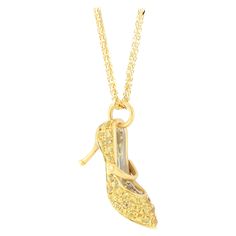 An elegant and very special high heel shoe pendant, set with yellow sapphire weighing 0.59 carats, mounted in 18 Karat gold. O’Che 1867 was founded one and a half centuries ago in Macau. The brand is renowned for its high jewellery collections with fabulous designs. Our designs reflect the cultural and aesthetic value of its origin – Macau, where East meet West, with the inspiration from the beauty of oriental and Roman art. The finest hand selected precious stones inspire our designers’ creatio Shoe Pendant, High Jewellery, Roman Art, Yellow Sapphire, Exquisite Jewelry, High Jewelry, Macau, Pendant Set, High Heel Shoes