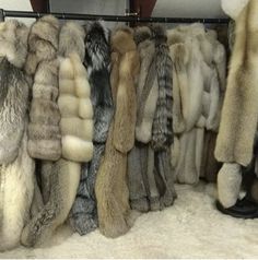 Mob Wives, Mob Wife, Melodrama, Estilo Hip Hop, Fur Coats, Mode Inspo, Fur Fashion, Grunge Style