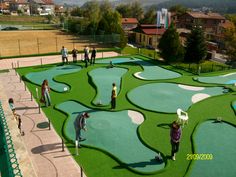 Put Put Golf Course Ideas, Diy Mini Golf Course Ideas Putt Putt, Build Your Own Mini Golf Course, Make Your Own Mini Golf Course, Cool Mini Golf Course, Mini Golf Obstacles, Indoor Mini Golf