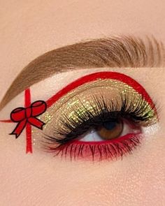 Christmas Makeup Art, Christmas Makeup Looks Simple, Creative Christmas Makeup, Eyeliner Creative, Simple Christmas Makeup, Makeup Looks Christmas, Grinch Makeup