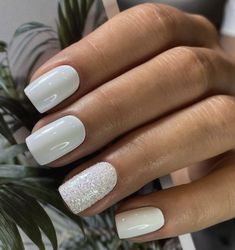 White Matte Nails, Rodeo Nails, Ideas Cocina, Gel Toe Nails, White And Silver Nails, Matte Nail, White Glitter Nails, Glitter Gel Nails, Cute Gel Nails