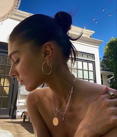 Model Inspo, Beach Poses, Girl Next Door, Ring Bracelet, Amazing Jewelry, Ear Cuff, Diamond Earrings