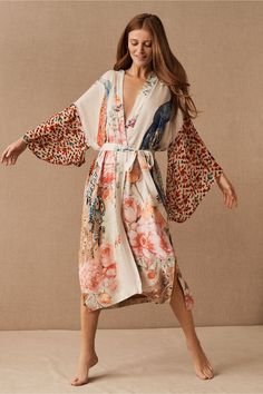 Aratta Bird Kimono - BHLDN Wedding Night Lingerie, Mode Kimono, Printed Robe, Floral Robes, Print Kimonos, Bridesmaid Robes, Bridal Robes, Bridal Lingerie, Mail Order