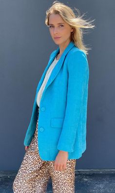 Cotton blend blazer. fully lined Stunning bright blue slightly oversize blazer. Such a gorgeous vibrant colour. Two covered button closure at front . sizes 6 to 14. Model wears size 8 Worn back with Kasana silk twill animal wide leg pants also online. Made by Mossman label Turquoise Blazer Outfit, Blue Blazer Outfit, Turquoise Blazer, Oversize Blazer, Oversized Blazer, Silk Twill, Blazer Fashion