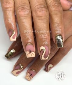 Thanksgiving Nail Art Turkey, Cute Thanksgiving Nails, Nails With Silver Glitter, Textured Nails, Burberry Nails, Candy Corn Nails, Turkey Nails, Elegant Touch Nails, Thanksgiving Nail Designs