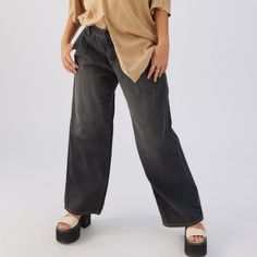 -Brand New With Tags -Color: Washed Black -Subtle Pleating At The Front And A Wide Leg Silhouette -Low Rise That Sits At The Hip -100% Cotton -Approximate Measurements: Waist Flat: 16" Rise: 10" Inseam: 30" Ankle Hem Flat: 11" Urban Jeans, Urban Outfitters Romper, Blue Flare Jeans, Urban Outfitters Jeans, High Waisted Flare Jeans, Kick Flare Jeans, High Rise Mom Jeans, Flare Leg Jeans, Slim Straight Jeans