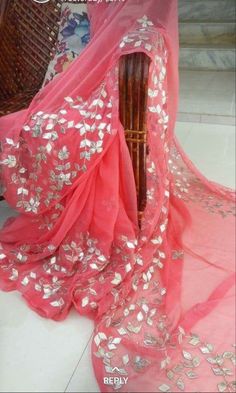 Indian Graceful Pure Chiffon Gotta Patti Designer Saree Gotapatti Saree, Gota Patti Saree, Pure Chiffon Sarees, Bandhani Dress, Peach Saree, Pure Georgette Sarees, Gotta Work, Gotta Patti, Designer Silk Sarees