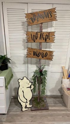 there is a sign that says wanna's do appt wooo and winnie the pooh