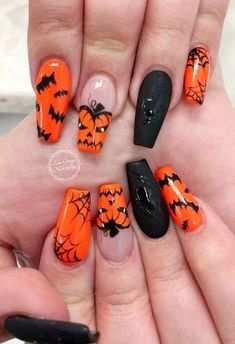 Jack O Lantern Nail Designs, Jack O Lantern Nail Art, Jack O Lantern Nails, Spooky Halloween Nails, Black Halloween Nails, Holloween Nails, Halloween Nail Ideas, Nail Art Halloween, Unghie Nail Art