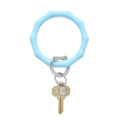 The Big O® Key Ring is a one-size-fits-all bracelet key ring that can be worn on your forearm or above your elbow for hands-free simplicity. The patented, signature locking clasp clicks open and closed so you can keep your keys, phone and wallet in one central, secure location. Signature Locking Clasp - Clicks closed so you can securely carry your keys, wallet and more. Snaps open to swap your essentials without breaking a nail. Reinforced Inner Core and non-bending, anti-squish design helps mai Blue Bamboo, Big O, Chinoiserie Style, Dog Store, House Keys, Hollywood Regency Style, Inner Core, Tickled Pink, Monogram Styles