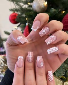 White for Christmas 🤍🌲🎁 #whitenails #christmasnailsart #presentnails🎁 #christmasnailsart #whitenailsdesign #christmasnailsdesign | Instagram Christmas Present Nails, Winter Nails Acrylic, Cute Christmas Nails, Christmas Nails Easy, Christmas Gel Nails, Snowflake Nails, Christmas Nails Acrylic, Short Acrylic Nails Designs