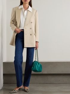 VICTORIA BECKHAM Double-breasted wool and cashmere-blend blazer | NET-A-PORTER Victoria Beckham Fashion, Beckham Fashion, Dress Flats, Breasted Blazer, Double Breasted Blazer, Dressy Casual, Spring 2024