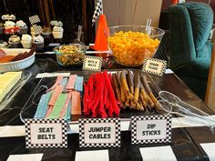 Too Fast Birthday Party Food, Cars Desserts, Ezra 1, Hotwheels Birthday Party, 2nd Birthday Party For Boys, Boys First Birthday Party Ideas, Hot Wheels Birthday, Hot Wheels Party