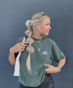 Looks Pinterest, Blonde Hair Looks, Hair Stylies, Work Hairstyles, Hot Hair Styles, Hair Stylist Life, Sporty Hairstyles, Easy Hairstyles For Long Hair, Aesthetic Hair