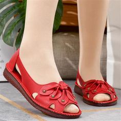 Women's Flat Sandals Summer Female Thick Sole Hollowed Shoes Ladies Retro Casual Single Breathable Mother Peep Toe Footwear Fashion Shoes Flats, Loafer Shoes Women, Velvet Shoes, High Leather Boots, Gold Shoes, Beige Shoes, Ballerina Shoes, Casual Heels, Prom Shoes