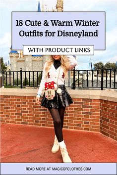 Get ready to sleigh your Disneyland visit with these simple, cute, and aesthetic winter outfit ideas that will keep you cozy while looking stylish in the happiest place on earth! Click here for some magical fashion inspiration. Cute Outfits For Disney World Winter, Disneyland Outfit Christmas, Christmas Outfit Disney, Disney World In December Outfits, Disneyland Outfits November, Theme Park Outfit Winter, Magic Kingdom Outfit Winter, Disney World Outfits February