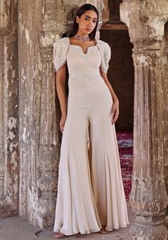 Ivory Jumpsuit Seema Thukral - Fabilicious Fashion Jumpsuit Indian Outfit, Jumpsuit Outfit Indian, Indian Jumpsuit Wedding, Indian Jumpsuit Outfit, Western Jumpsuit Outfit, Trendy Indian Outfits, Ethnic Jumpsuit, Indian Jumpsuit, Jumpsuit Outfit Wedding