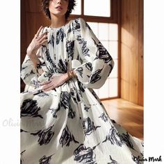 Olivia Mark - Ink Painting Off-Shoulder Maxi Dress with Stylish Off-Shoulder Design Dresses Puff Sleeve, Print Maxi Dresses, Vacation Maxi Dress, Mode Abaya, Muslimah Fashion Outfits, Modest Clothing, Vintage Maxi Dress, Modest Fashion Outfits, Mode Inspo