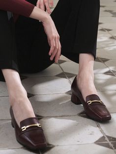 Editor's NotesAMELLIE's classical heeled loafers with the chic chain details can be matched well with formal or classical casual stylings.- Chic and classical mood- Subtle glossy cow leather- Stable shaped heel- Sophisticated toe shape- Daily point itemMeasurements(in.)KR 225MM ~ 250MM / US 5.5 ~ 8- Heel height : 1.57 in.- Front toe length : 4.72 in.- Foot width : 3.15 in.*Fits true to the size.*Model size : KR 240MMComposition & Care- Upper : Cowhide / Lining : Synthetic- Avoid direct Chic Loafers With Branded Heel Counter For Office, Chic Office Loafers With Branded Heel Counter, Chic Block Heel Loafers For Business, Chic Business Loafers With Block Heel, Chic Square Toe Loafers For Business Casual, Chic Office Loafers With Block Heel, Chic Loafers With Sculpted Heel, Chic Loafers With Sculpted Heel For Office, Chic Square Toe Loafers For Work