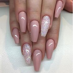 Acrylic Nail Designs Coffin, Nails Holiday, Glitter Accent Nails, Bridal Nail Art, Pink Glitter Nails, Light Pink Nails, Nails Prom, Ballerina Nails, Nail Nail