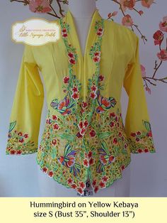 Size S: High Quality Peranakan Nyonya Kebaya Bird Formal Traditional Wear For Spring, Spring Formal Traditional Wear, Wedding Blouse With Traditional Patterns And Long Sleeves, Kebaya Vintage, Nyonya Kebaya, Kebaya Moden, Womens Costumes, Kebaya Dress, Chinese Style Dress