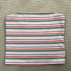 Never Worn! Size Medium Casual Multicolor Strapless Crop Top, Multicolor Strapless Casual Crop Top, Casual Multicolor Strapless Tube Top, Multicolor Stretch Bandeau Top, Trendy Multicolor Bandeau Tube Top, Casual Multicolor Strapless Top, Trendy Multicolor Tube Top, Casual Multicolor Stretch Tube Top, Trendy Multicolor Tube Top For Spring