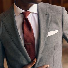 In this silk chevron tie, burgundy (our bestselling color) will stylishly accompany you to all of your upcoming weddings or to the office. | Men's Tie Bar: Tonal Chevron Tie - Modern, In Burgundy, Silk, Geometric Fall Ties, Burgundy Tie, Tie Bar, Silk Ties, The Office, Neck Tie, Silk, Pattern, Color