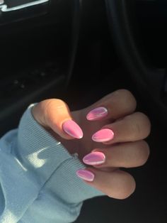 Pastel Pink Chrome Nails, Chrome Pink Nails Short, Bubble Gum Chrome Nails, Pink Chrome Round Nails, Chrome Pink Nails Designs, Baby Pink Chrome Nails Square, Bubblegum Pink Chrome Nails, Light Pink Chrome Nails Short, Light Pink Chrome Nails Almond