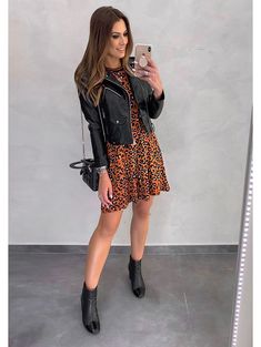 8 Looks de Outono Pra Testar nessa Temporada -Tendência Macacão Calça Utilitária, Looks Para Testar no Outono, Looks de Outono, Look Outono, Look Blusa Gola Alta, Saia Midi Com Camisa Casacos, Looks de Outono Mode Rockabilly, Outfit Botas, Elegante Casual, Autumn Outfit, Cute Casual Outfits, Look Fashion, Jacket Outfits