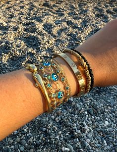 Evil Eye Bracelet Stack, Jewelry Inspo Bracelets, Jewelry Inspo Aesthetic, Rich Fashion Aesthetic, Gold Bracelet Stack, Bracelets Aesthetic, Fantasy Earrings, Inexpensive Jewelry