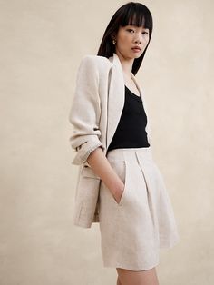 Lina Pleated Linen Short | Banana Republic Cute Traveling Outfits, Maje Dress, Ss 2024, Dot Print Dress, Effortless Outfit, Popular Dresses, Linen Short, Luxury Linen, Short Suit